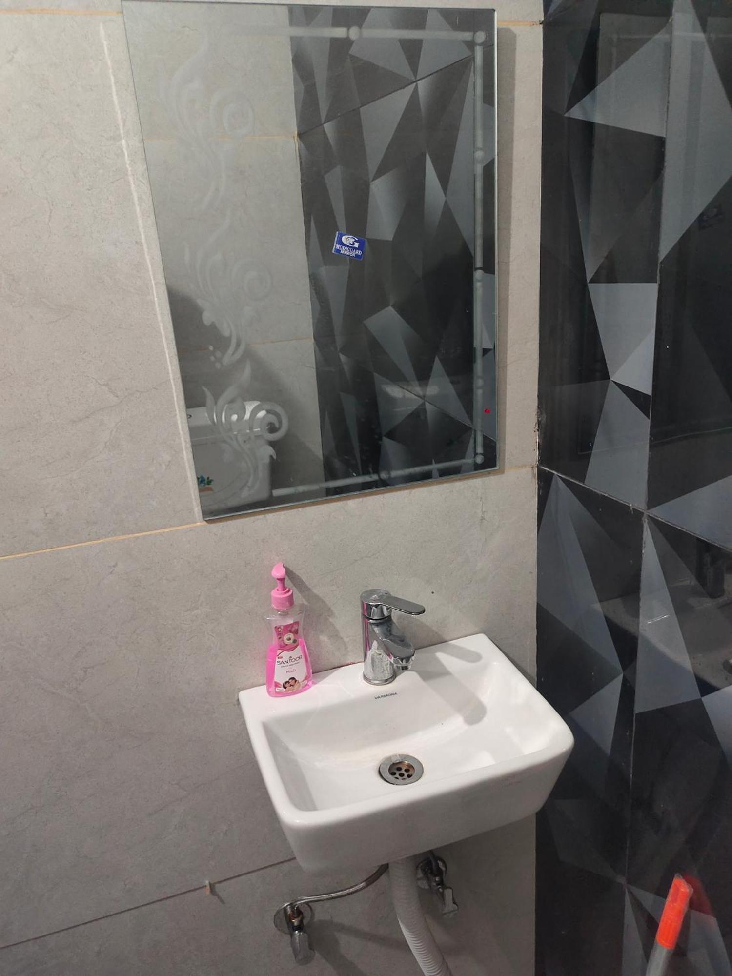 Bhavana Bhawan Hotel Vrindavan Ngoại thất bức ảnh